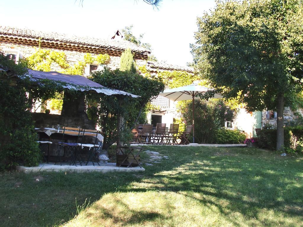 La Pacha Bed and Breakfast Saint-Montan Exteriör bild