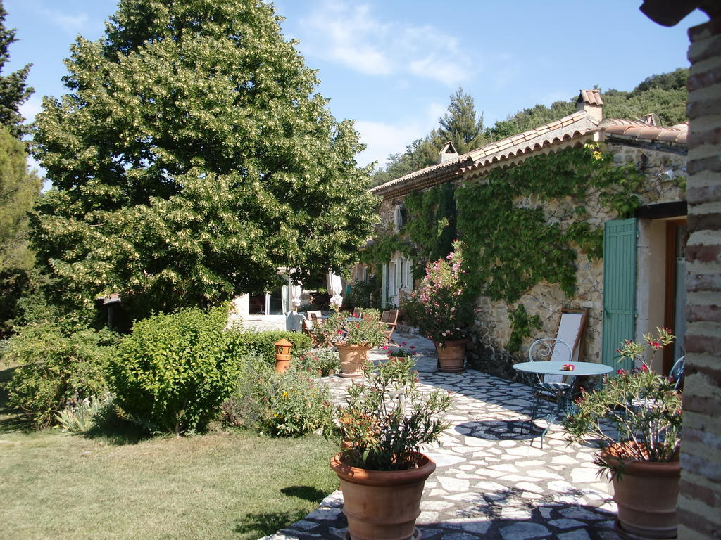 La Pacha Bed and Breakfast Saint-Montan Exteriör bild